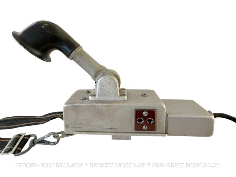Brustmikrofon 33 mit Tragegurt 1940 und FF 33 Kabel – Bild 2