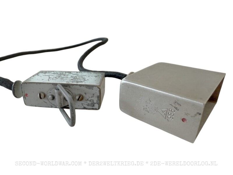 Brustmikrofon 33 mit Tragegurt 1940 und FF 33 Kabel – Bild 7