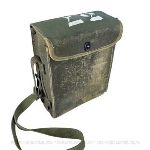 Amerikanisches Feldtelefon EE-8-B in Segeltuchtasche 1944