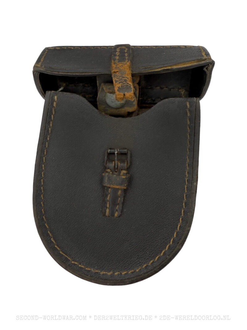 Kopffernhörer 33 in Ledertasche – Bild 2
