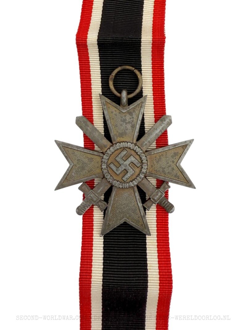 Kriegsverdienstkreuz 2.Klasse mit Schwertern Zink 45