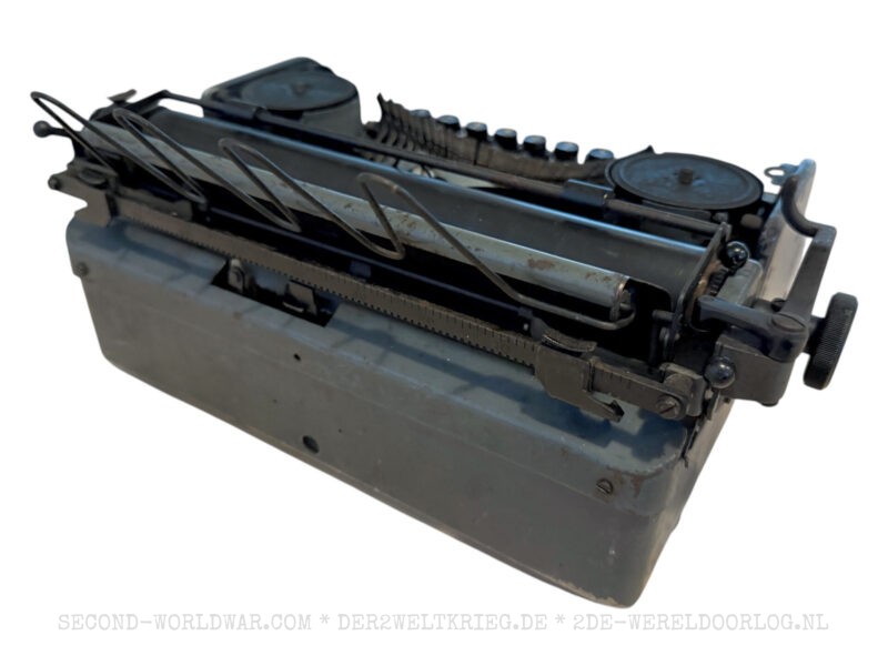 Olympia Robust Waffen-SS Schreibmaschine 1942 – Bild 3