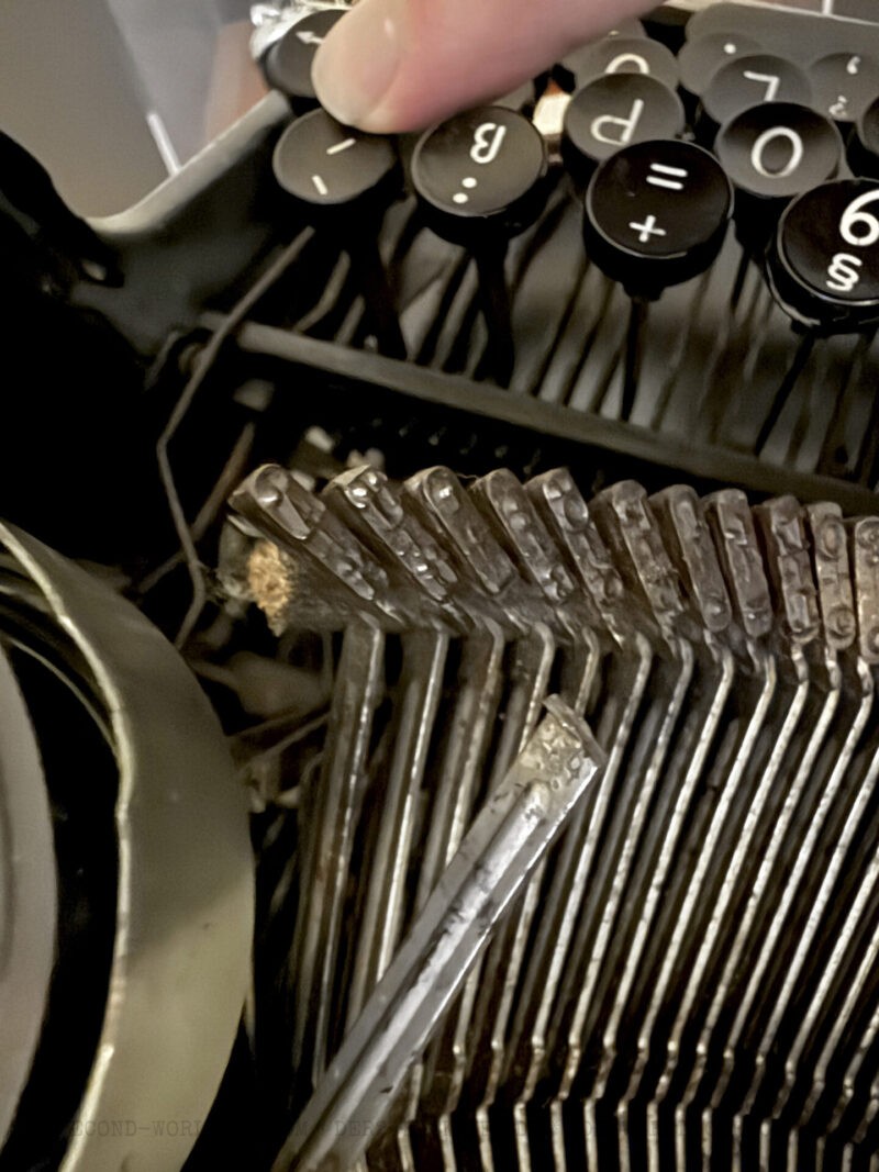 Olympia Robust Waffen-SS Schreibmaschine 1942 – Bild 10