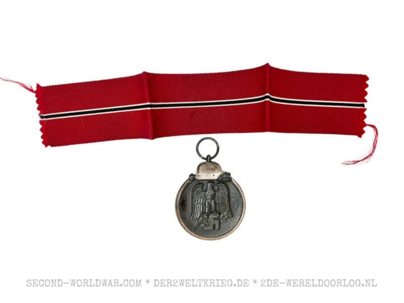 Ostmedaille (Winterschlacht im Osten) 25 mit Verleihungstüte – Bild 3
