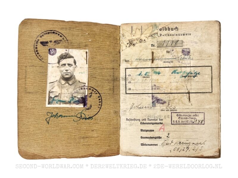 Wehrmacht Soldbuch 1944 – Bild 2